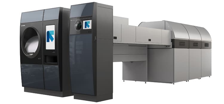 The latest-generation model Tomra R1 recycling vending machine.